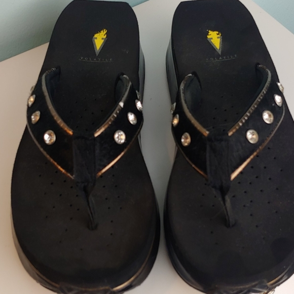 Volatile black sandals with rhinestones